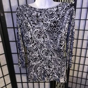 Shapesational LG black and white shirt